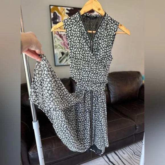 Allsaints Floral Jayda Scatter Dress Zip Front Women's Size Small NWT - Picture 4 of 11